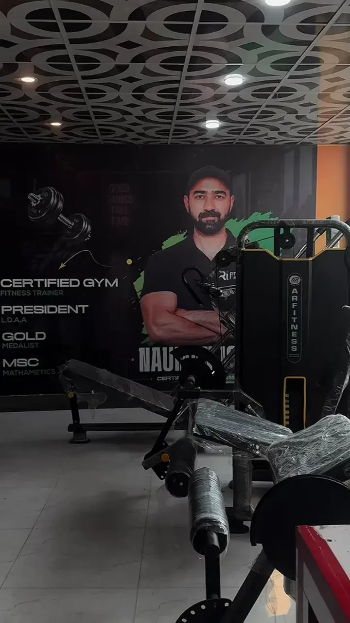 RI Fitness Club training floor